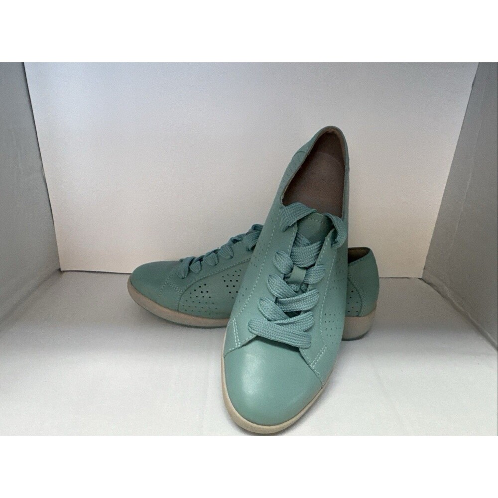Dansko Orli Lace Up Sneaker Women Size 40 Perforated Leather Aqua Blue Teal